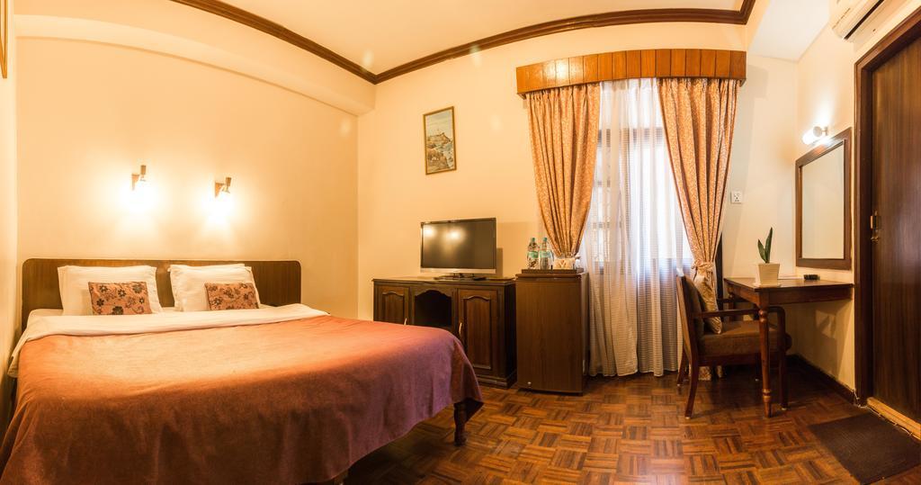 Hotel Excelsior Κατμαντού Εξωτερικό φωτογραφία
