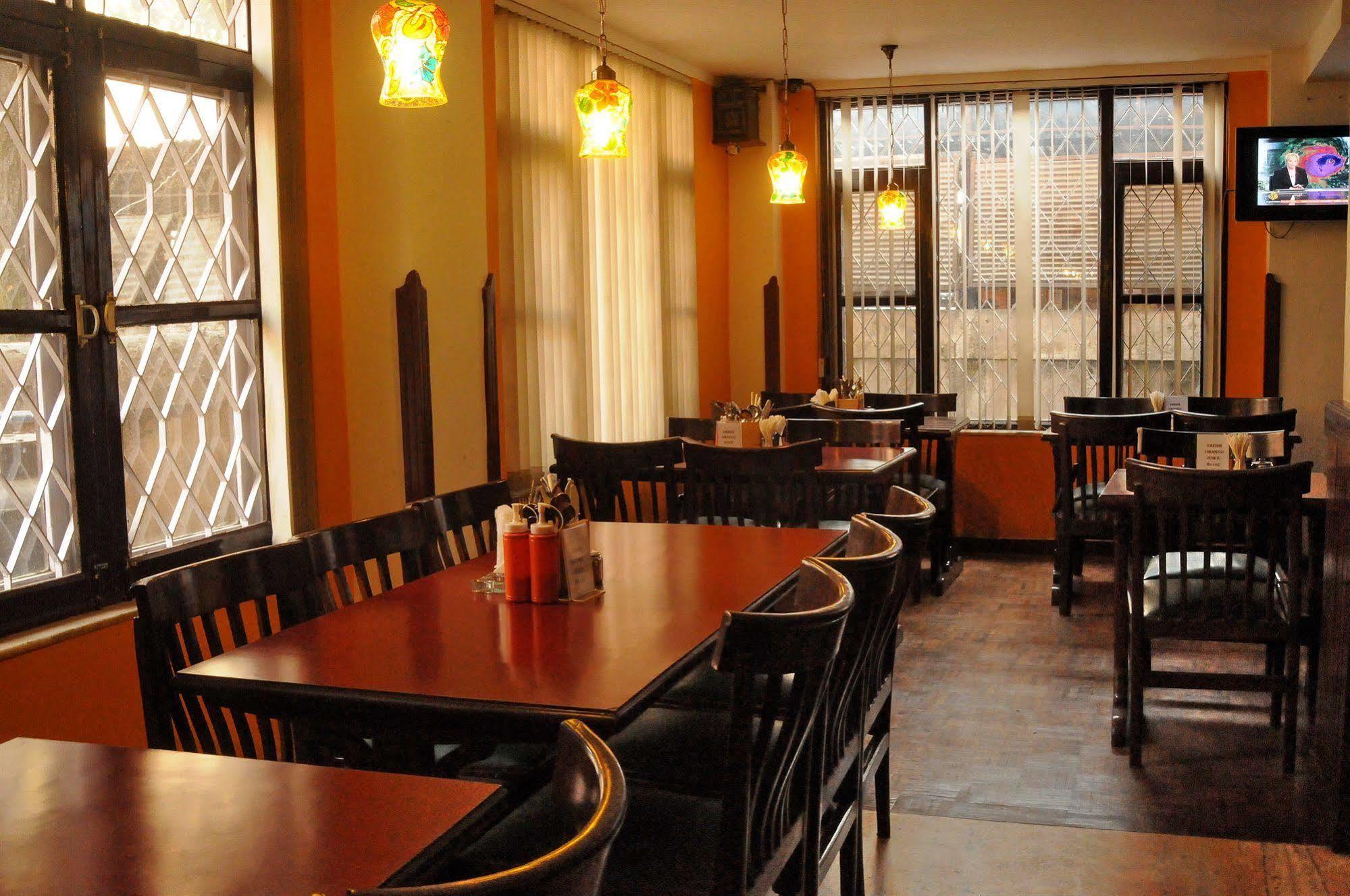 Hotel Excelsior Κατμαντού Εξωτερικό φωτογραφία