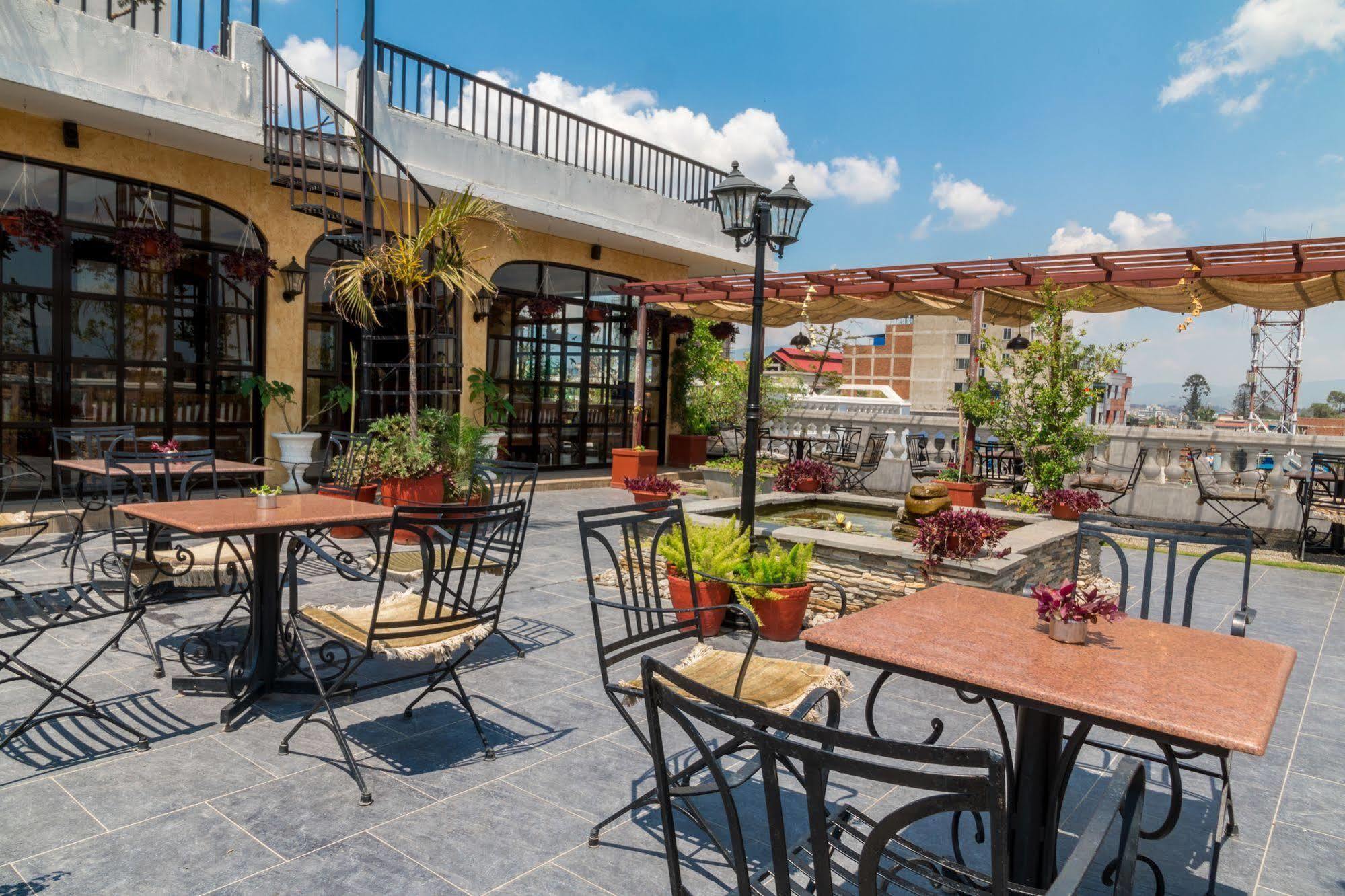 Hotel Excelsior Κατμαντού Εξωτερικό φωτογραφία
