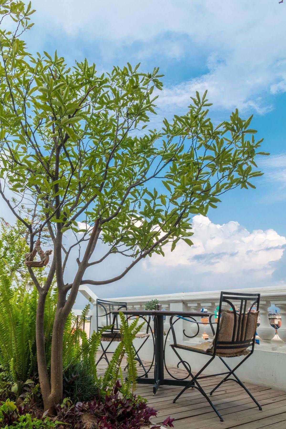 Hotel Excelsior Κατμαντού Εξωτερικό φωτογραφία